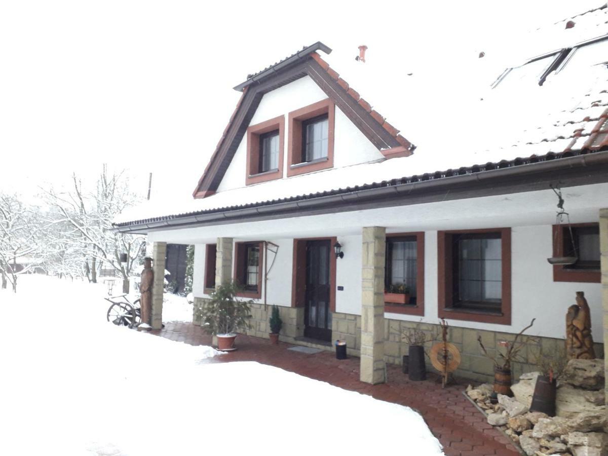 Apartman Kristina Ivachnova 49 Bešeňová المظهر الخارجي الصورة