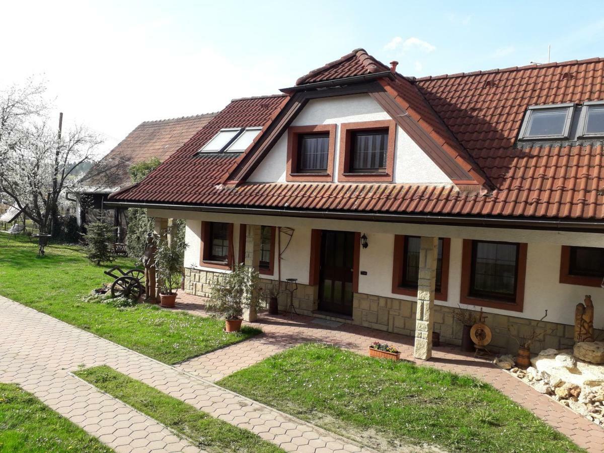 Apartman Kristina Ivachnova 49 Bešeňová المظهر الخارجي الصورة